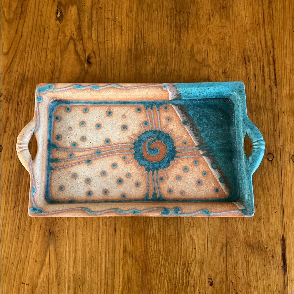 Studio Pottery Tray Signed EUC - Picture 1 of 12